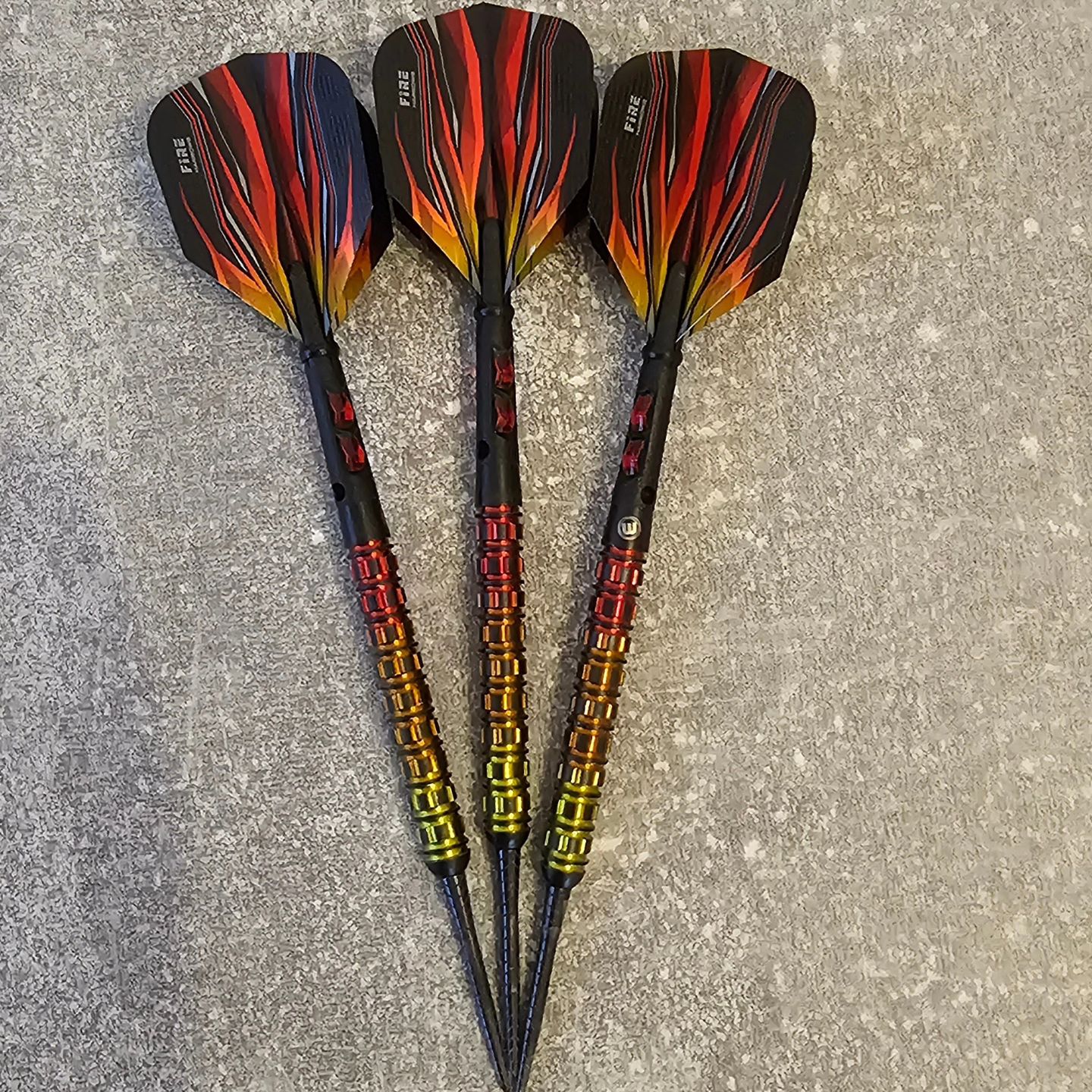 Hier meine neuen Steel-Darts

Tip:
Target Firestorm Black Quartz Point 30mm
Barrel:
Winmau Firestorm Flame Straight 90% Tungston 22g
Shaft:
Harrows Carbon ST Red Short
Flight:
Harrows Fire Two-Tone

Inspiriert bzw gesehen bei hobbydarter84  und dartbutze
Gekauft bei dartshopper

#dart #darts #missiondarts #reddragondarts  #unicorndarts #unicorn #unicorn_eclipse_hd2 #targetdarts #dartoche #oche #dartshopper