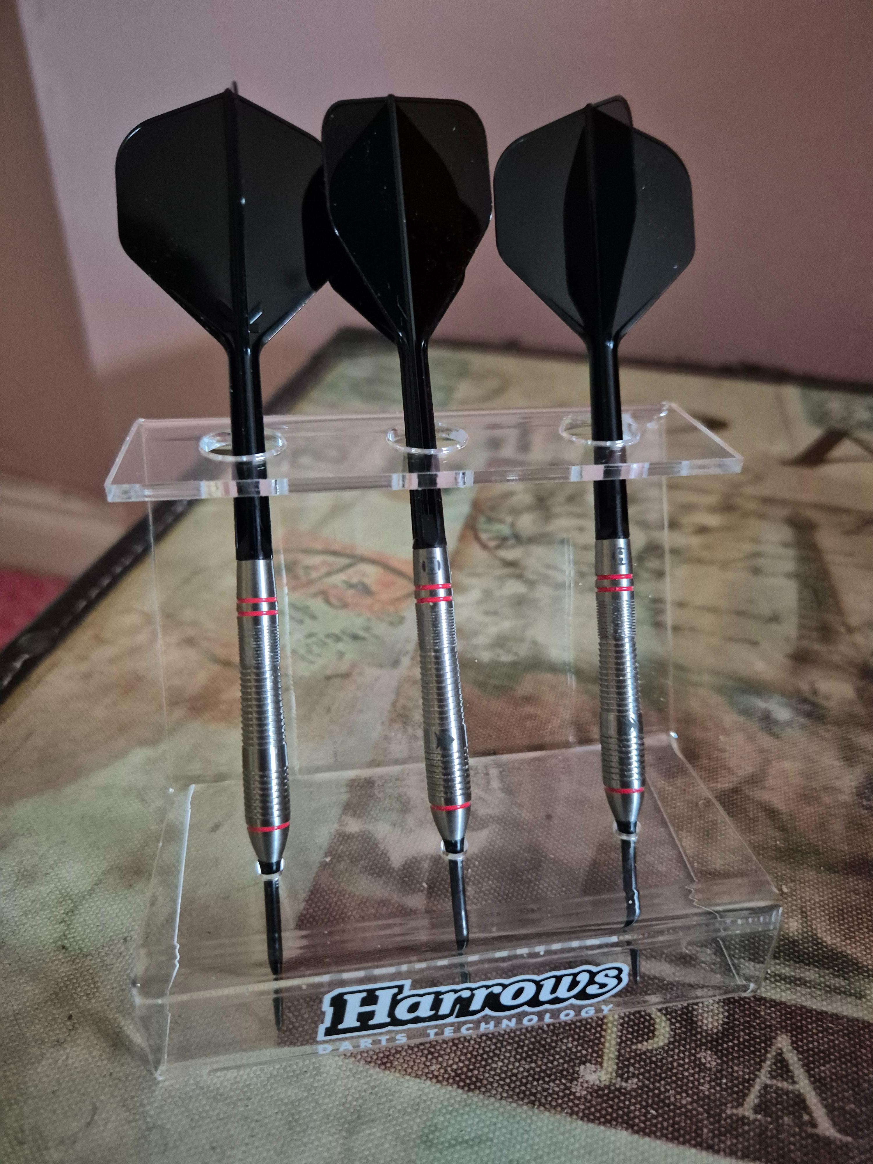 Order date: 10-02-2026, Order number: DS-EU-000056071, https://www.dartshopper.eu/harrows-3-holes-darts-display/ https://www.dartshopper.eu/target-k-flex-black-no2/