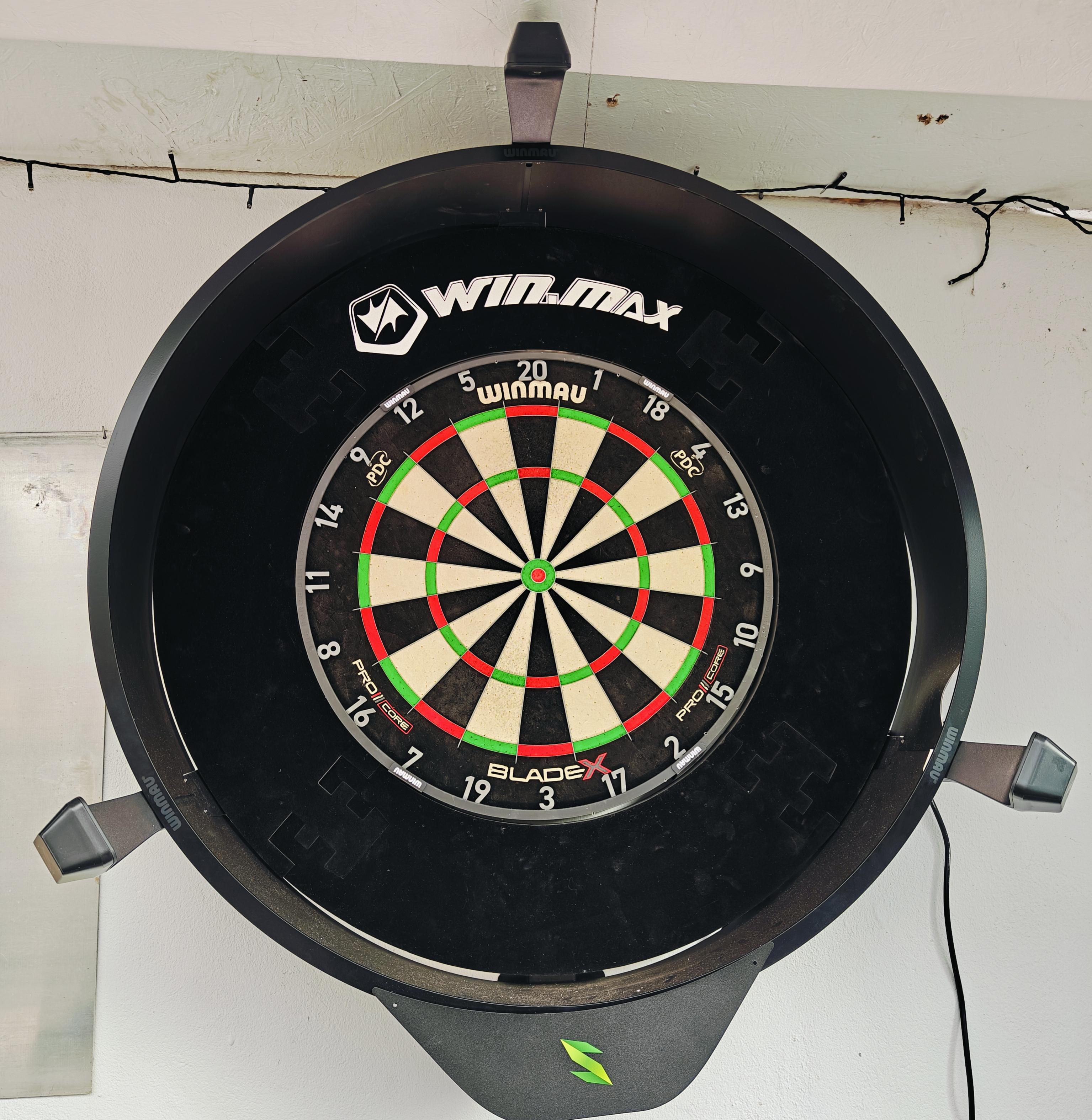 Dartscheibe mit Lichtring 