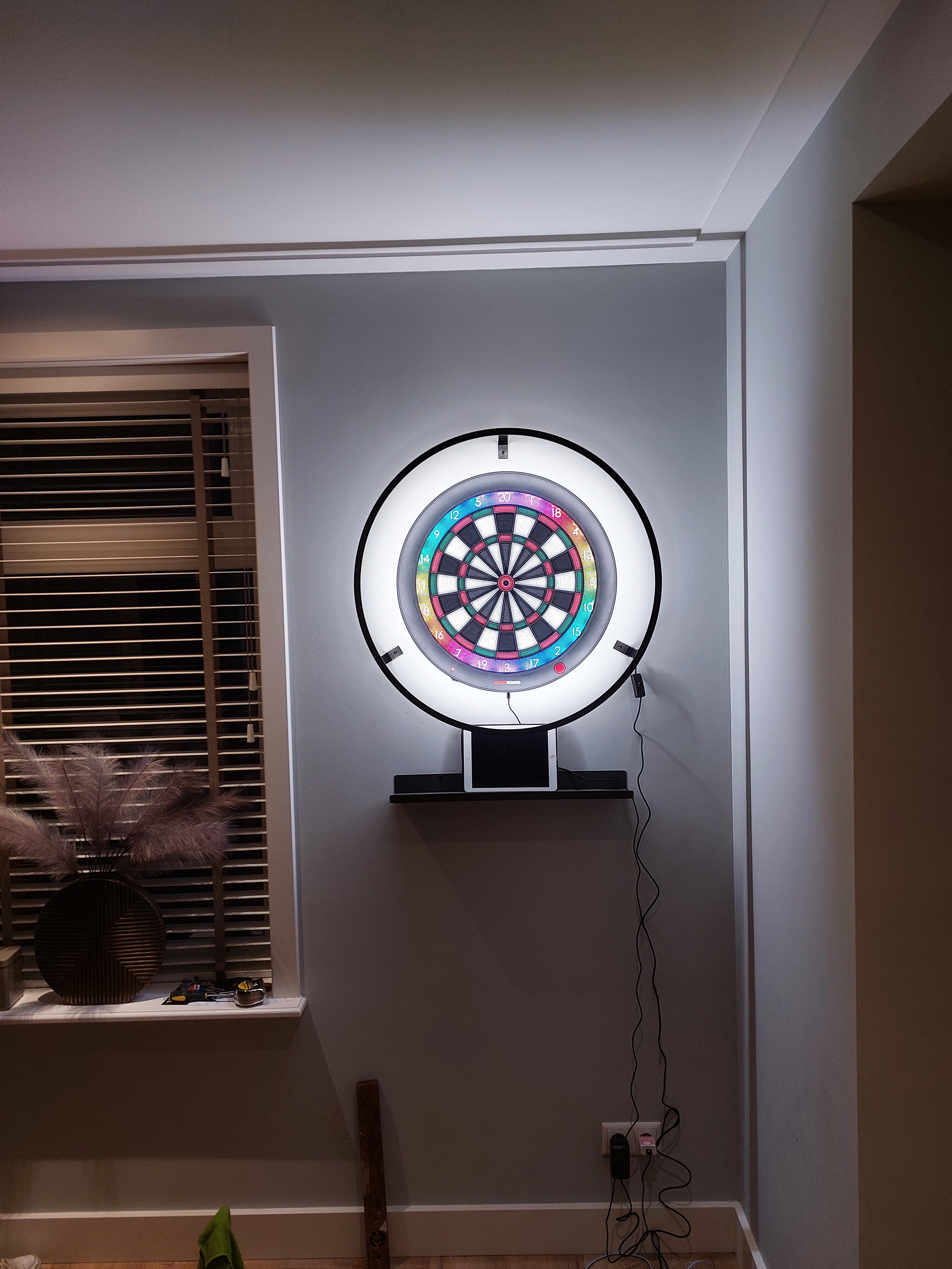 Mooie combinatie van mn grandboard 3s met de winmau plasma dartbord verlichting 