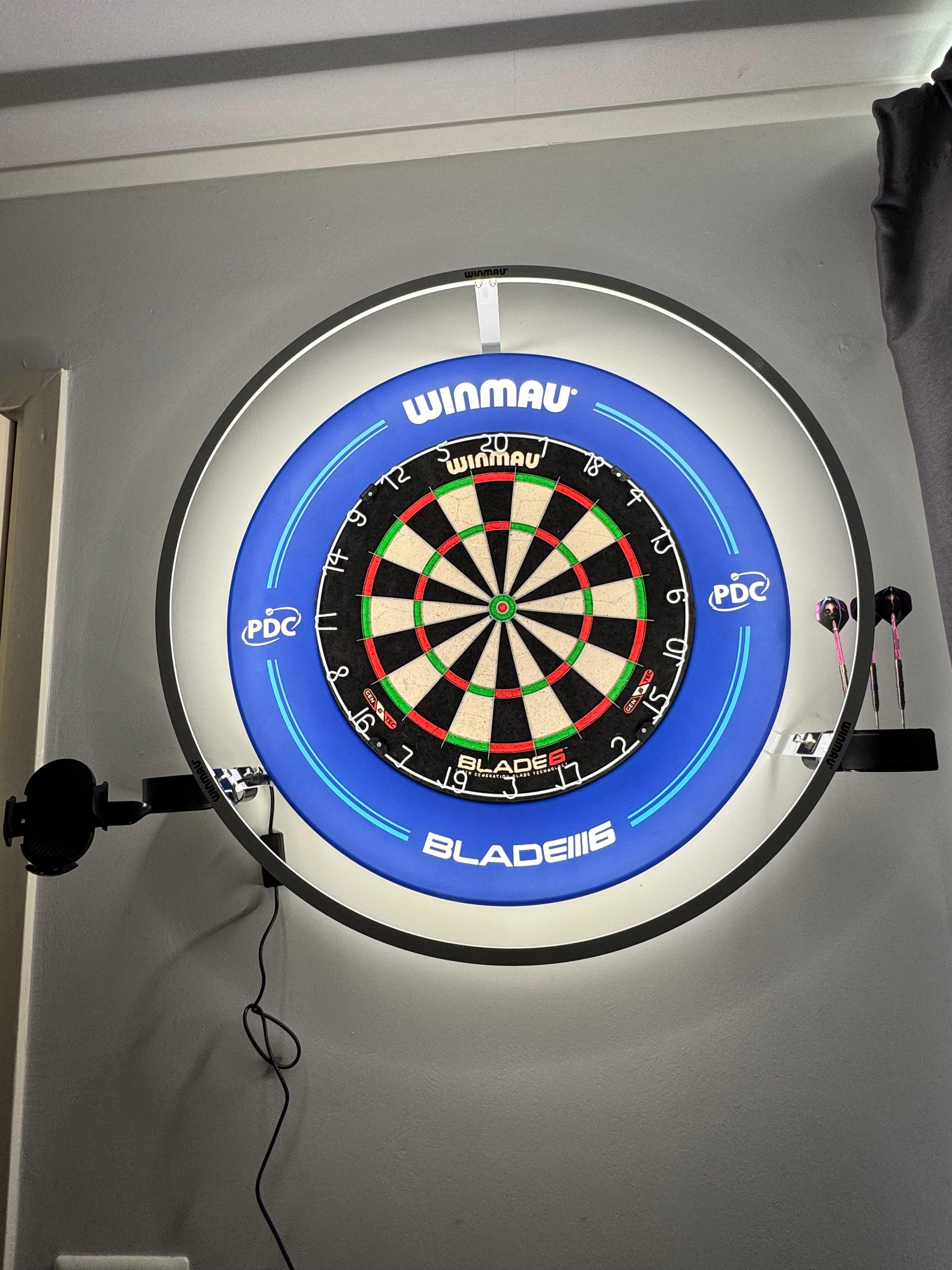 Sinds december begonnen met gooien, dat kan natuurlijk alleen met een goede setup en pijlen van dartshopper