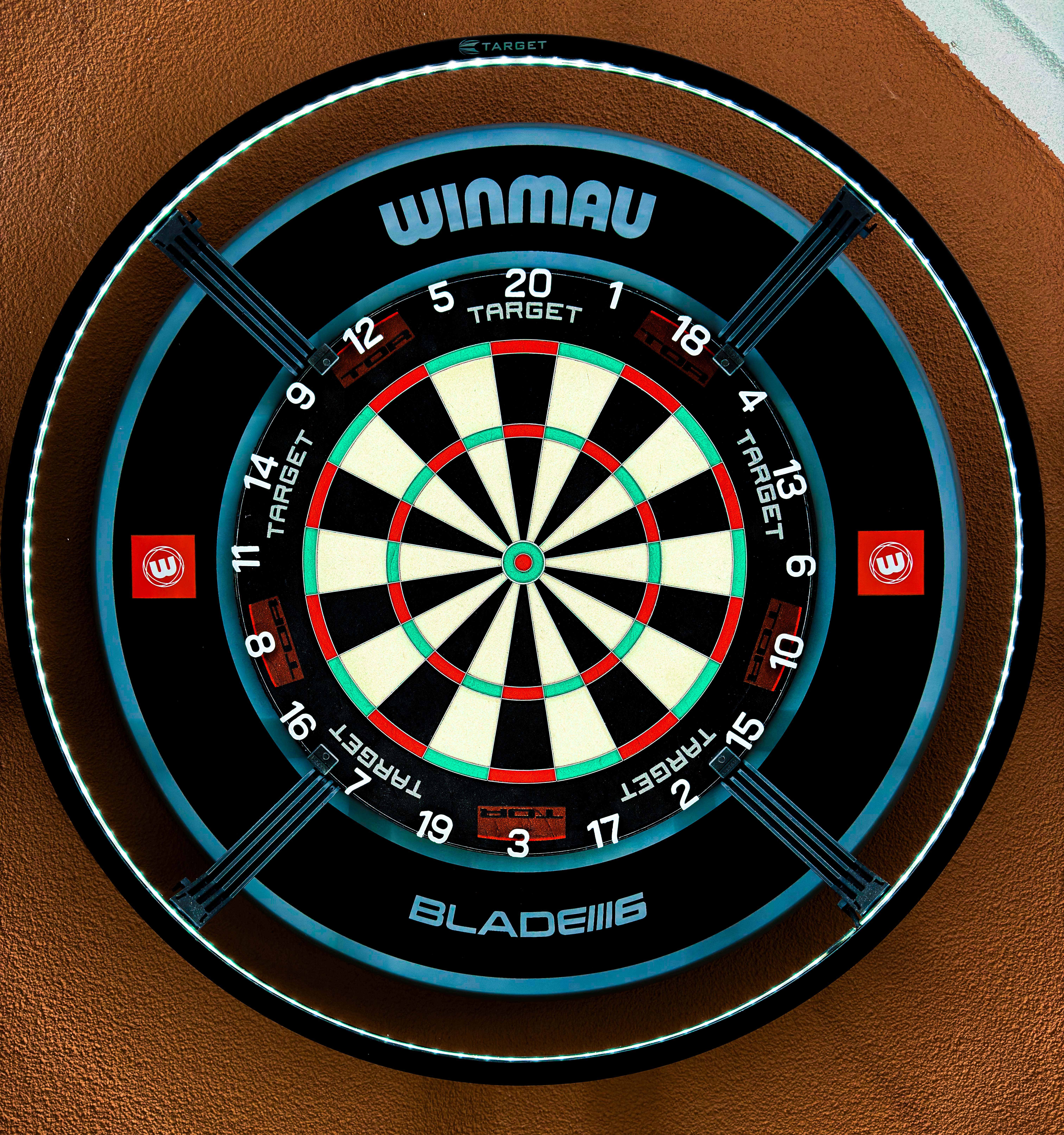Bedankt Dartshopper, zeer blij met de nieuwe setup!