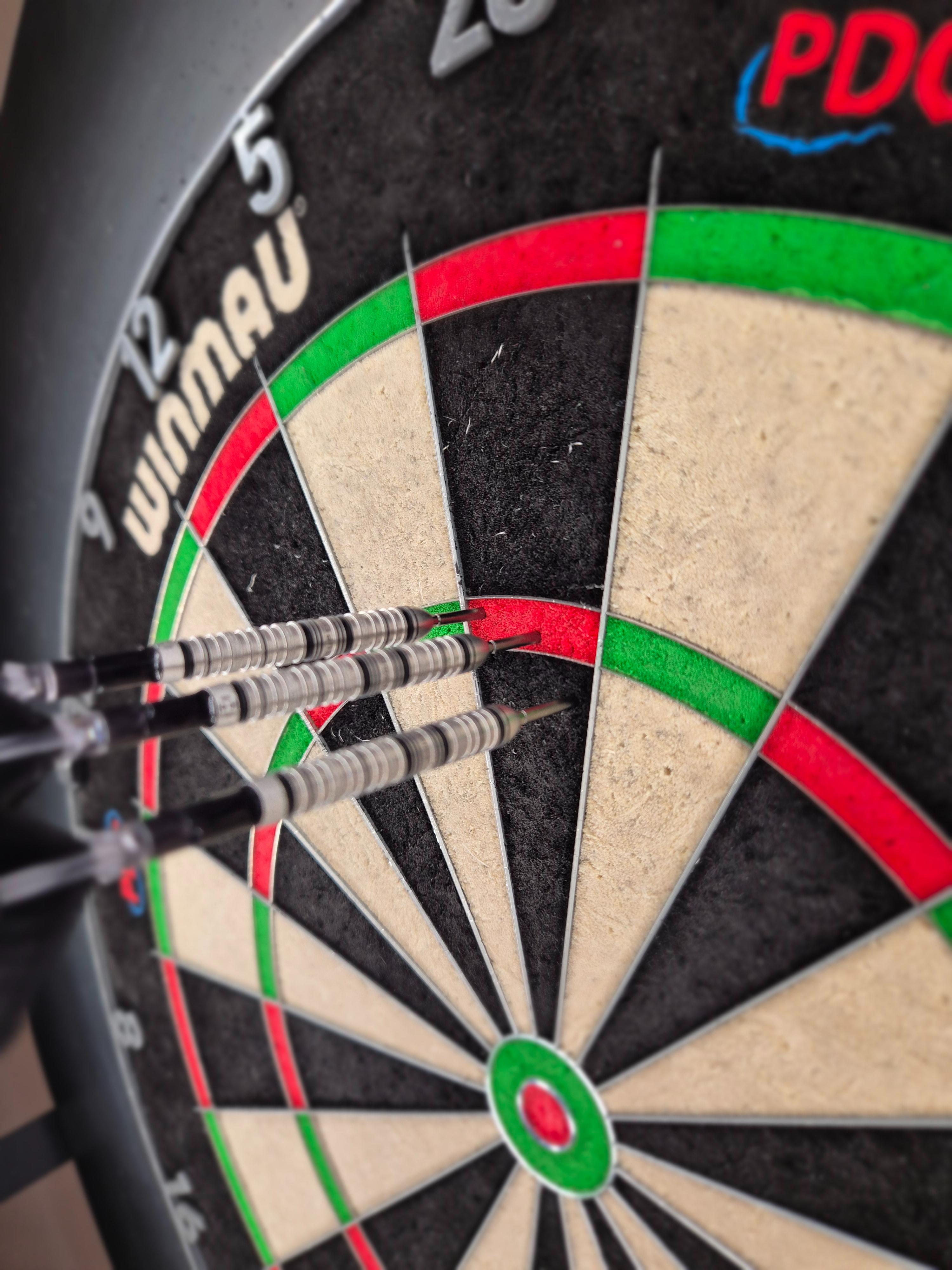 Harrows Super Grup Tapered mit Swiss Point Nano und L-Style Flights