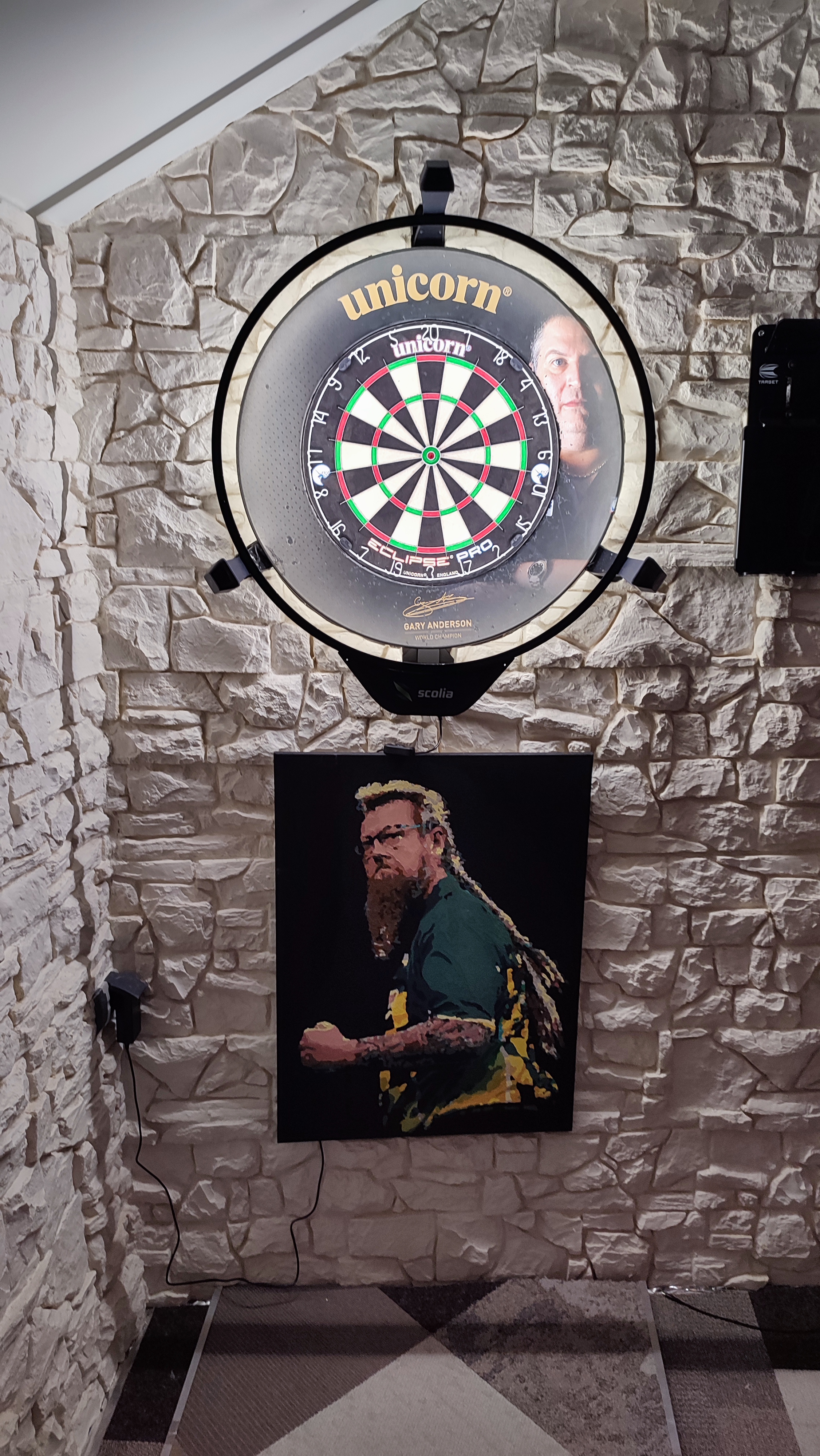 Scolia home 2, unicorn gary anderson surround, unicorn eclipse pro dartbord en target tablethouder.
