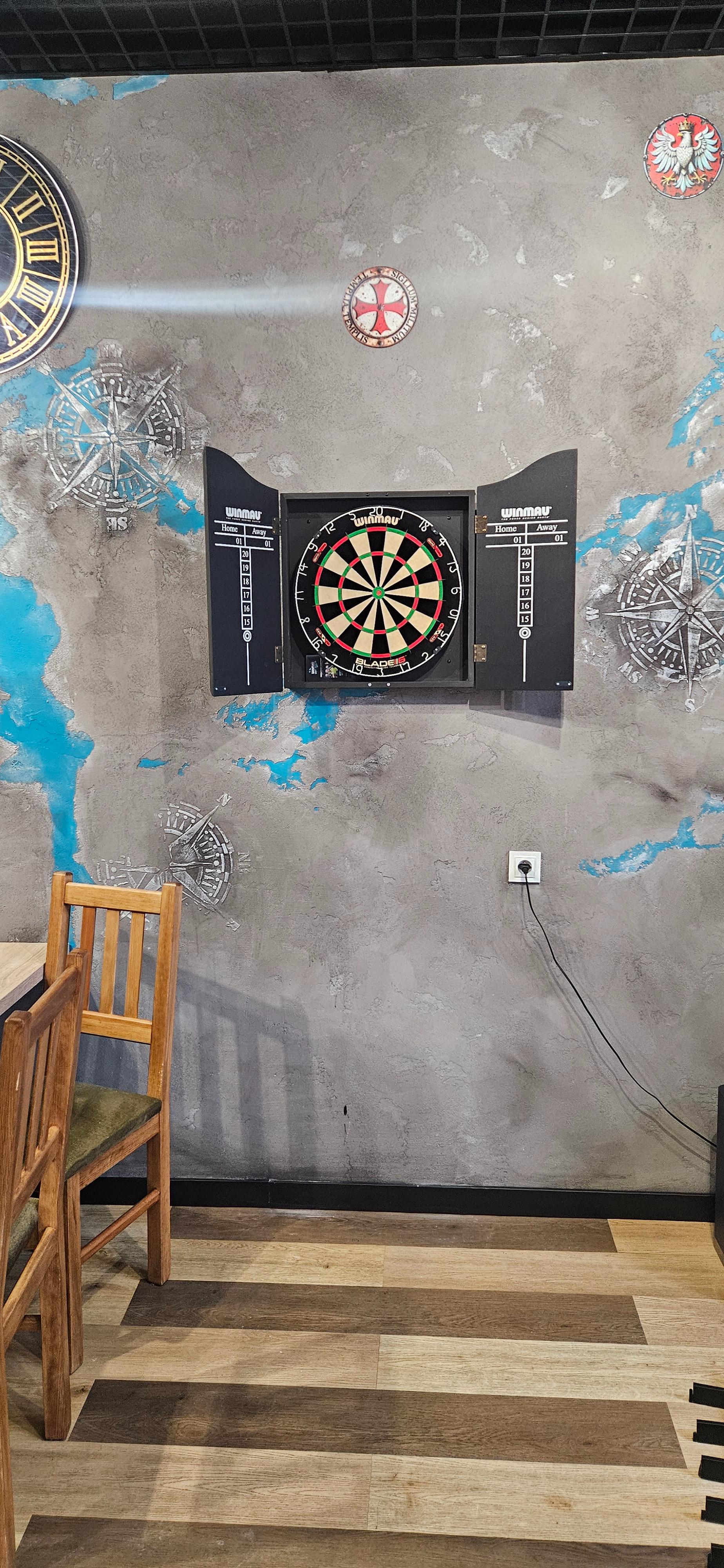 Szafka, tarcza Winmau Blade 6 Dldual core.