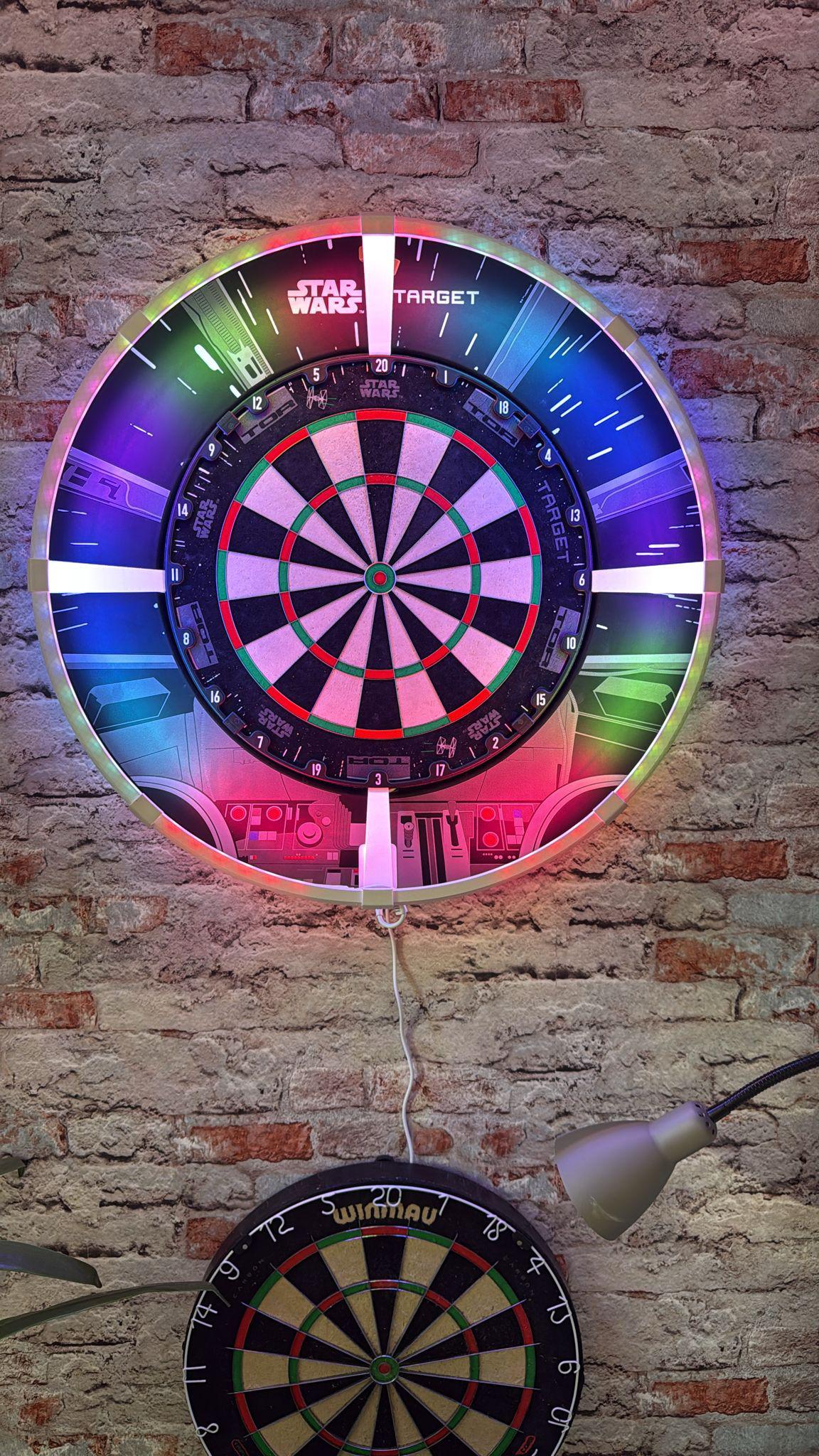 Target Star Wars Millenium Falcon + Surround Dartset