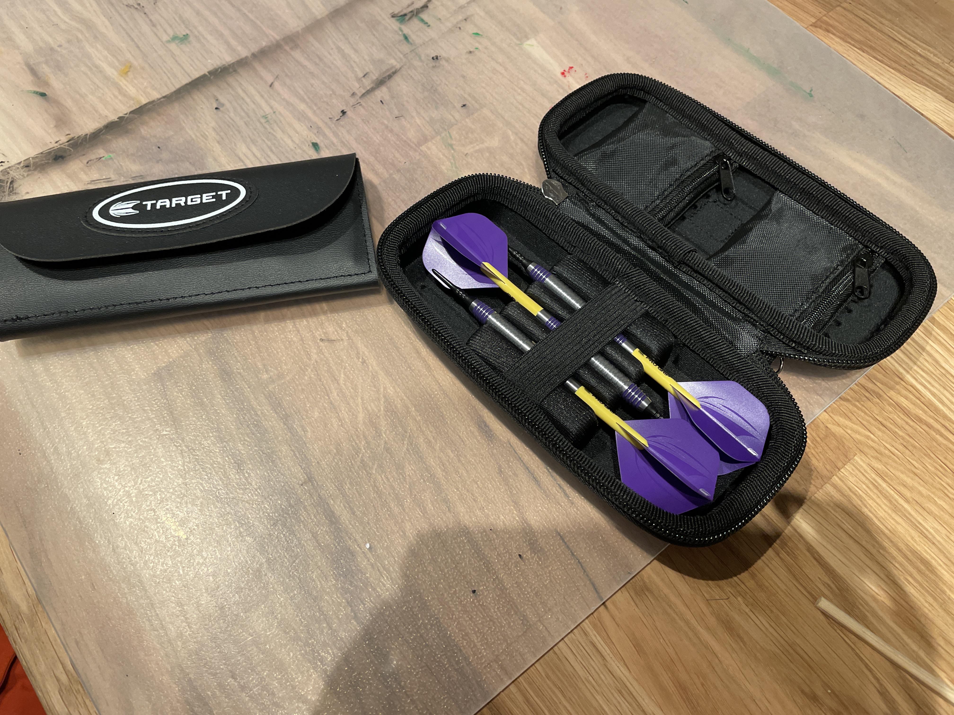 Luke Littler darts+case
