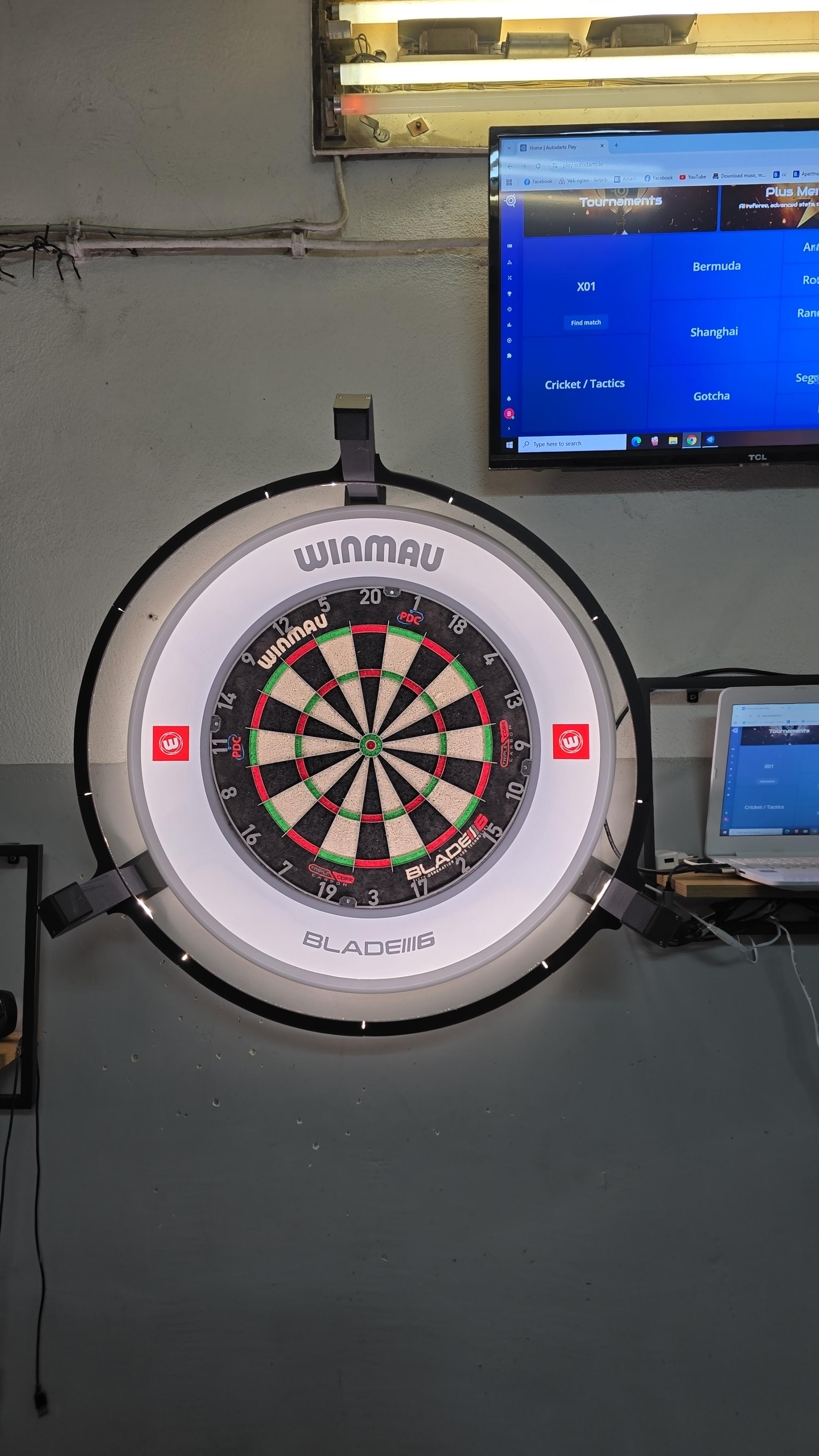 Winmau blade 6 triple core plus surround