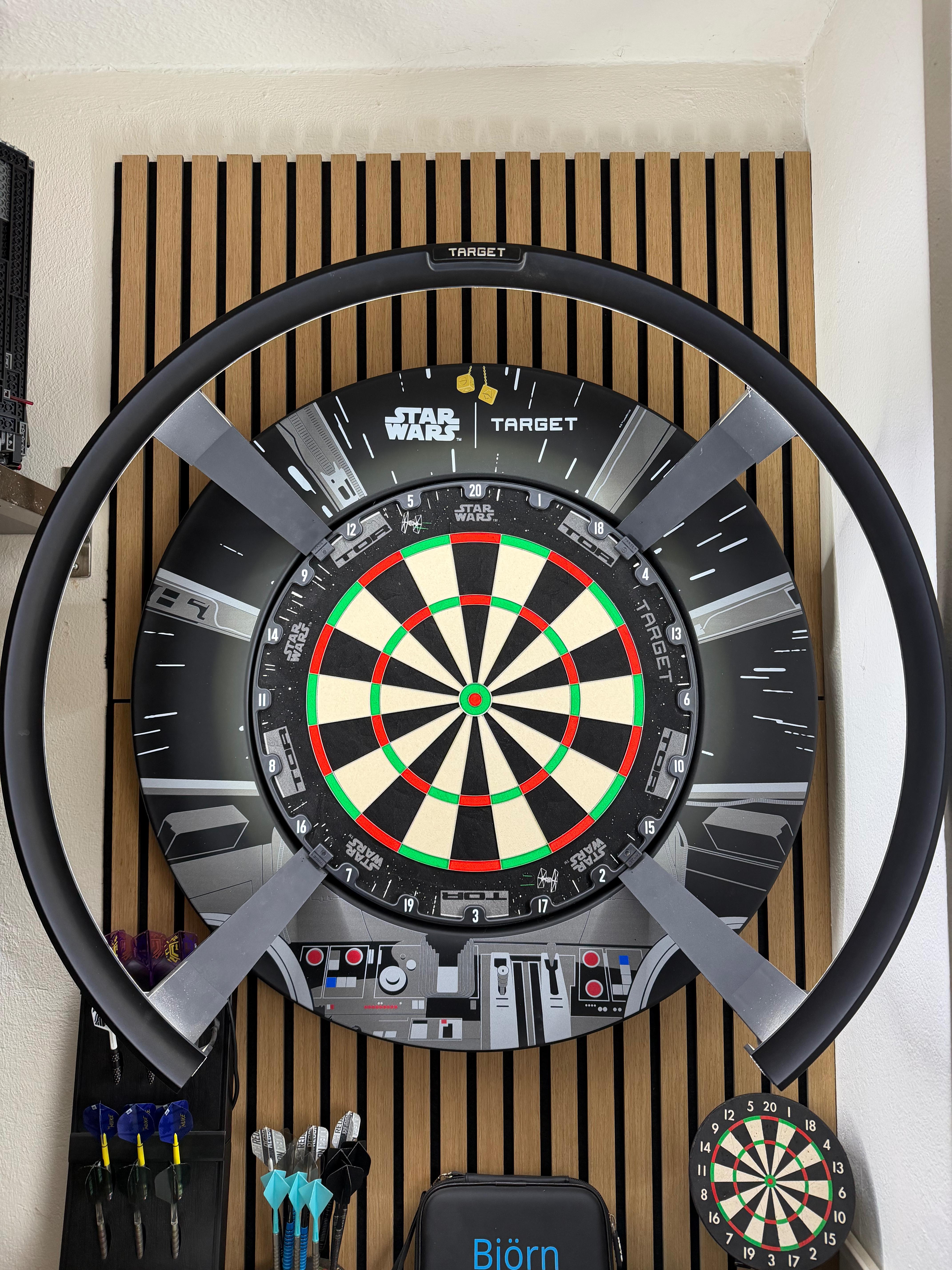 Dartboard und Surround von Target 