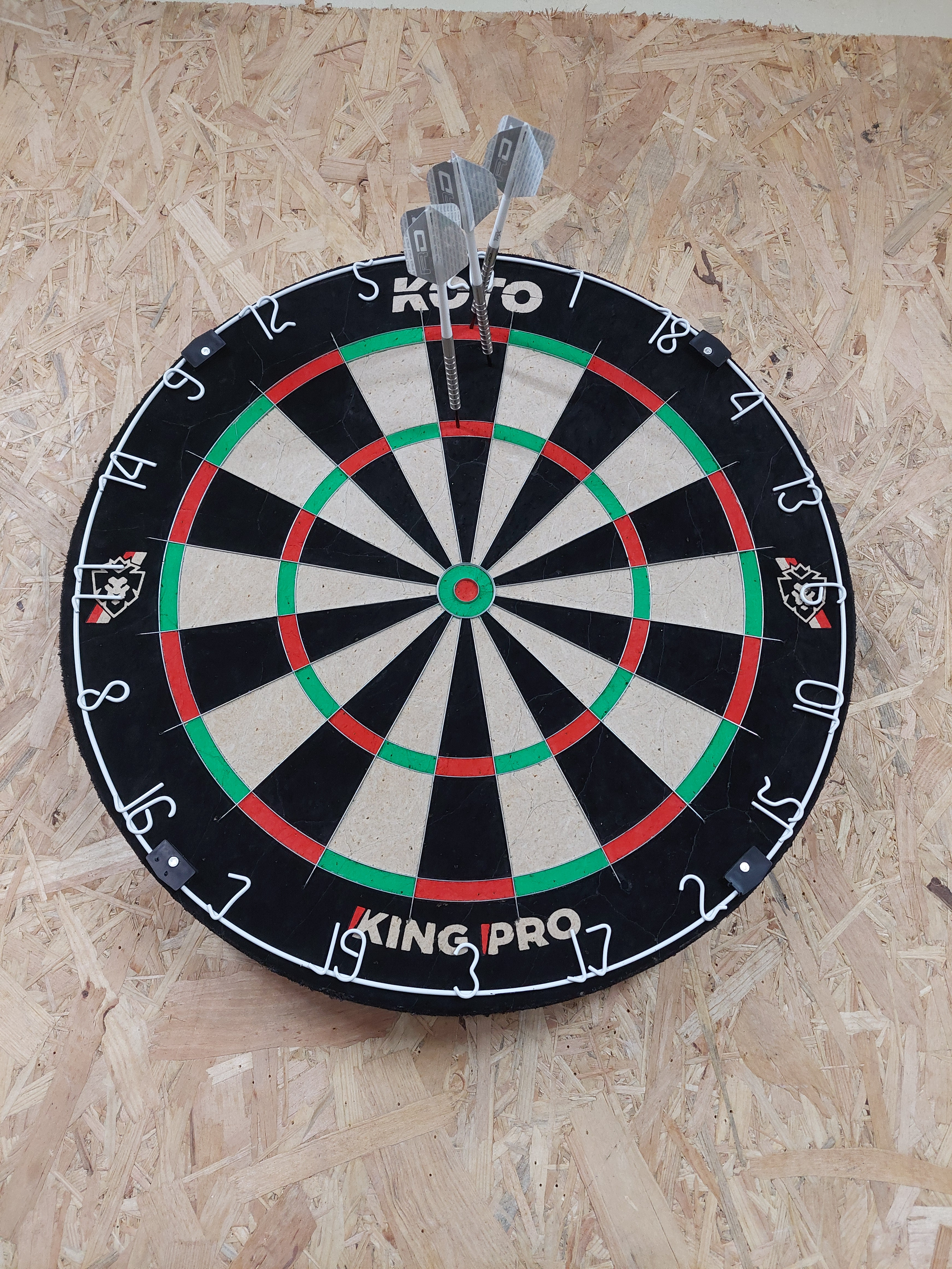 Tarcza koto, lotki red dragon javelin