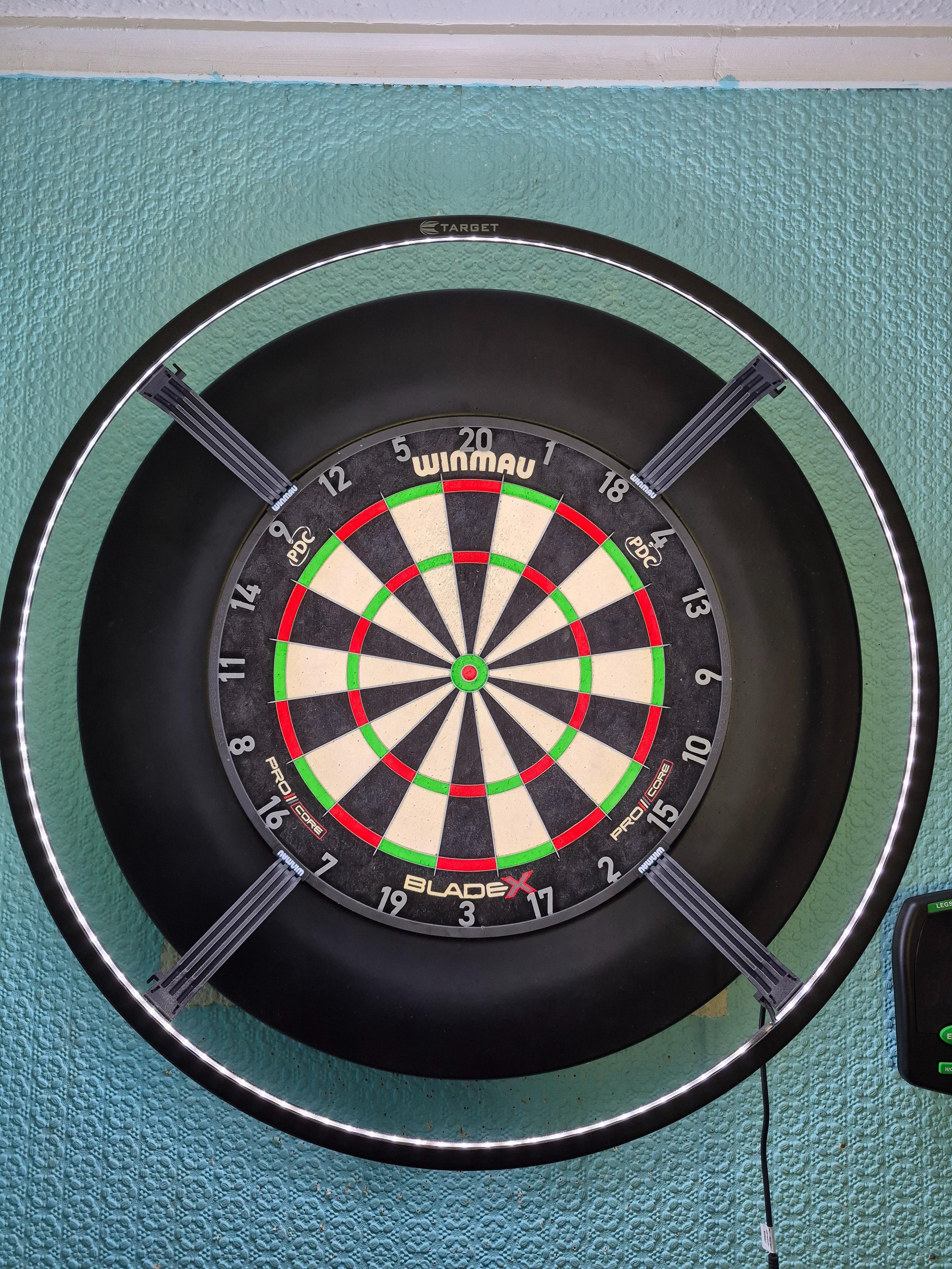 Blade x dartboard 
