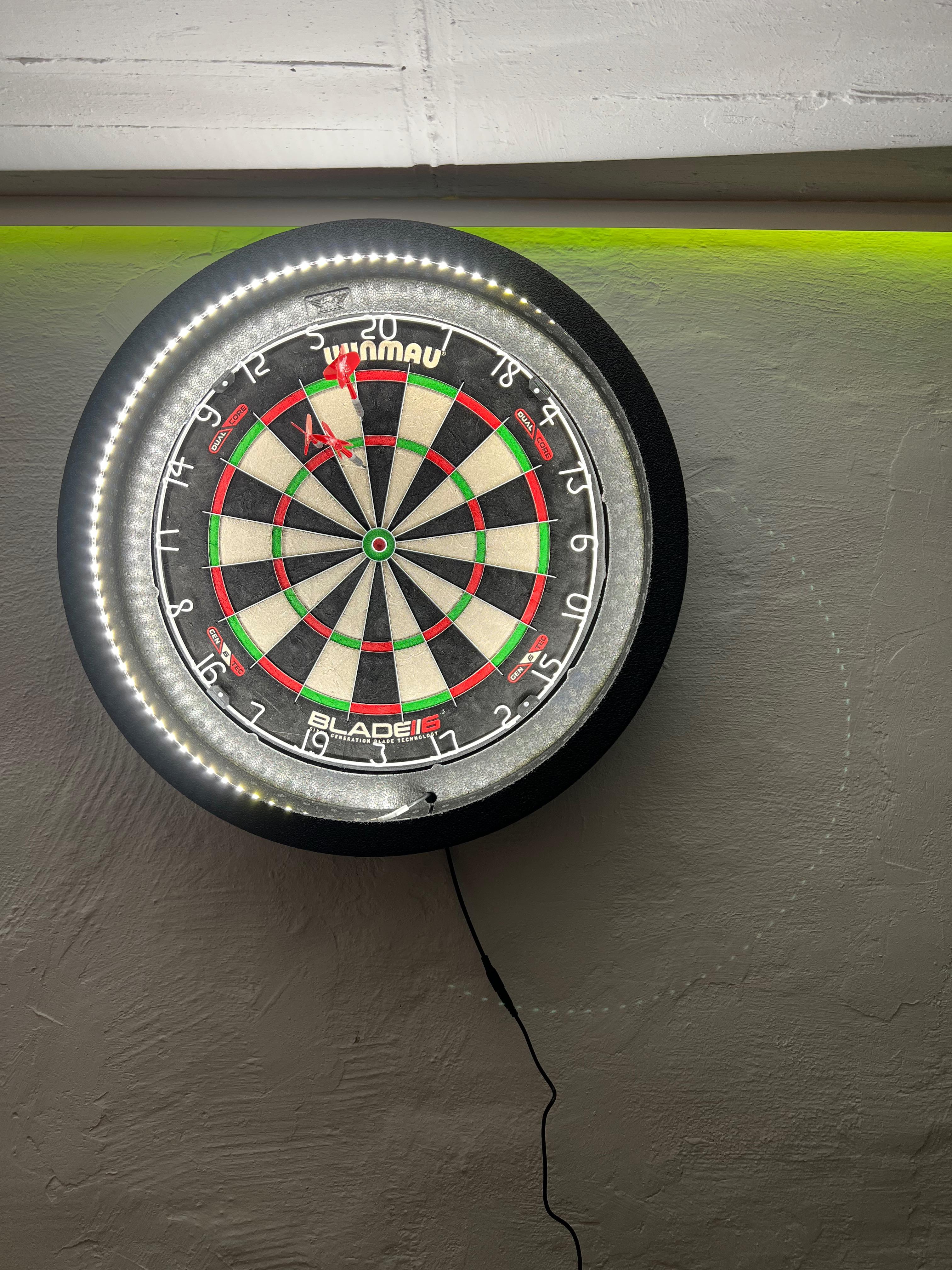 High professional Dartscheibe mit Beleuchtung! Einfach perfekt 