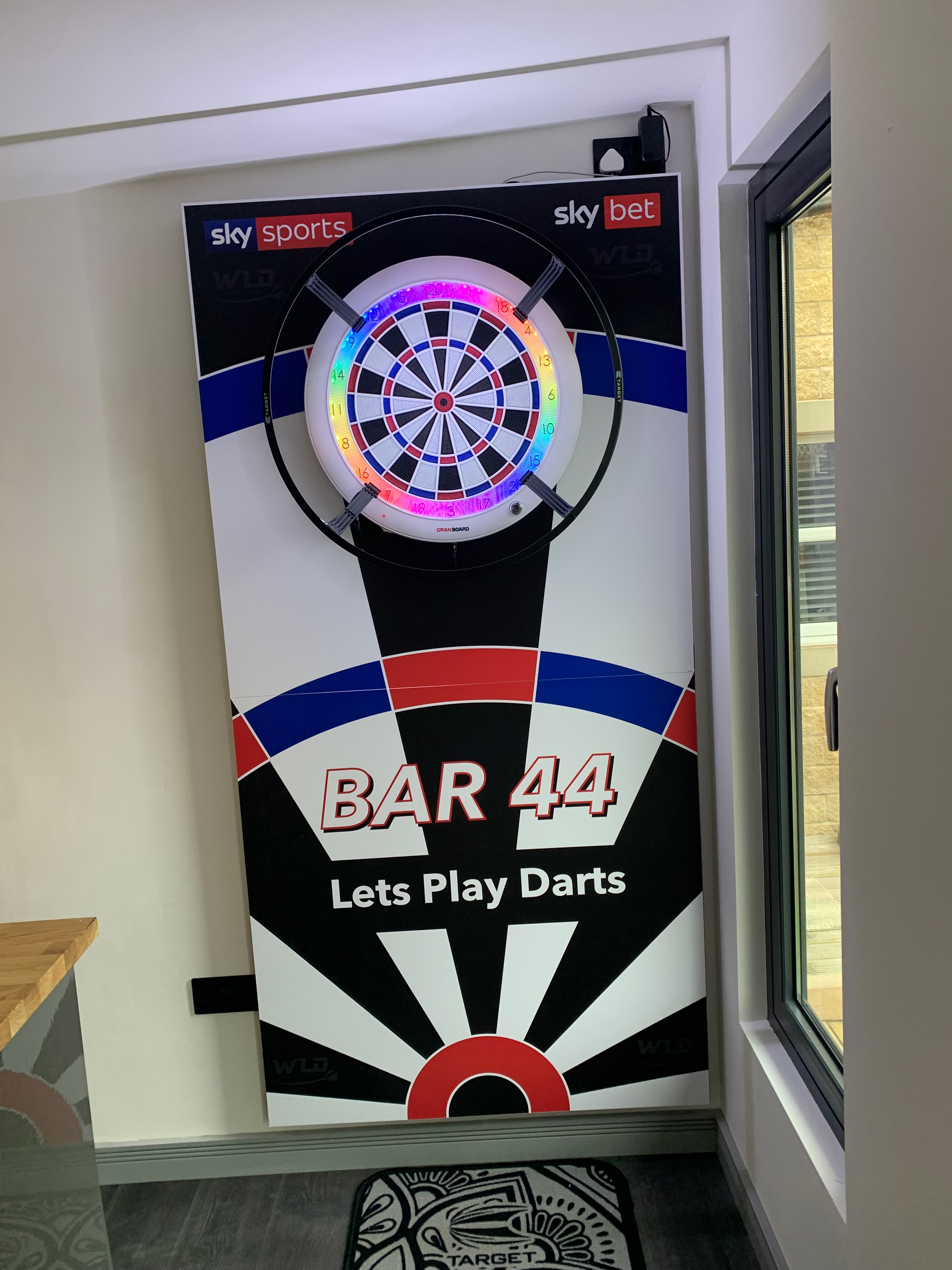 Amazing board only place I could get the white version was Dartshopper