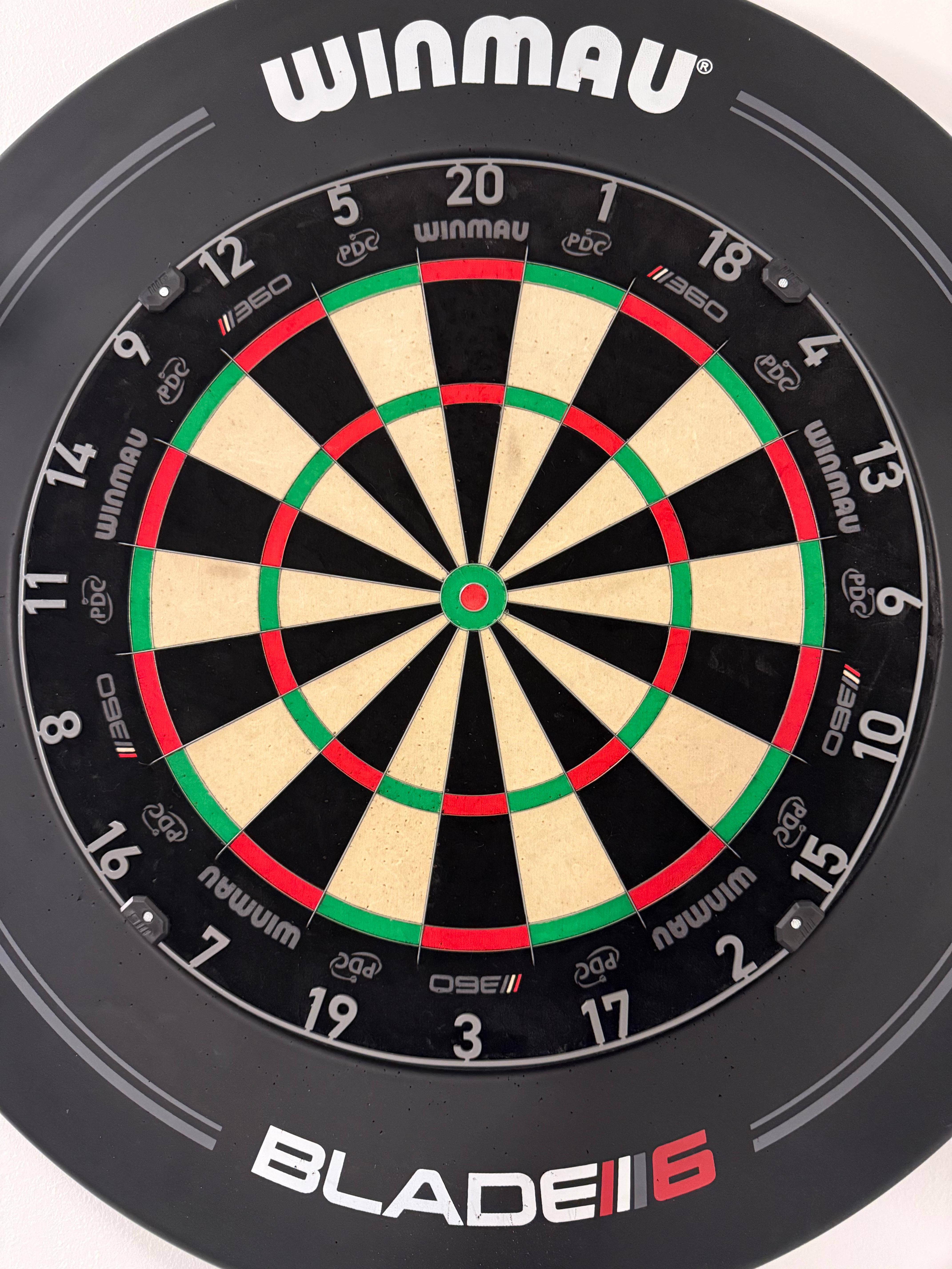 Nathan Aspinall Darts, Dartboard Winmau 360, 360 grad shafts