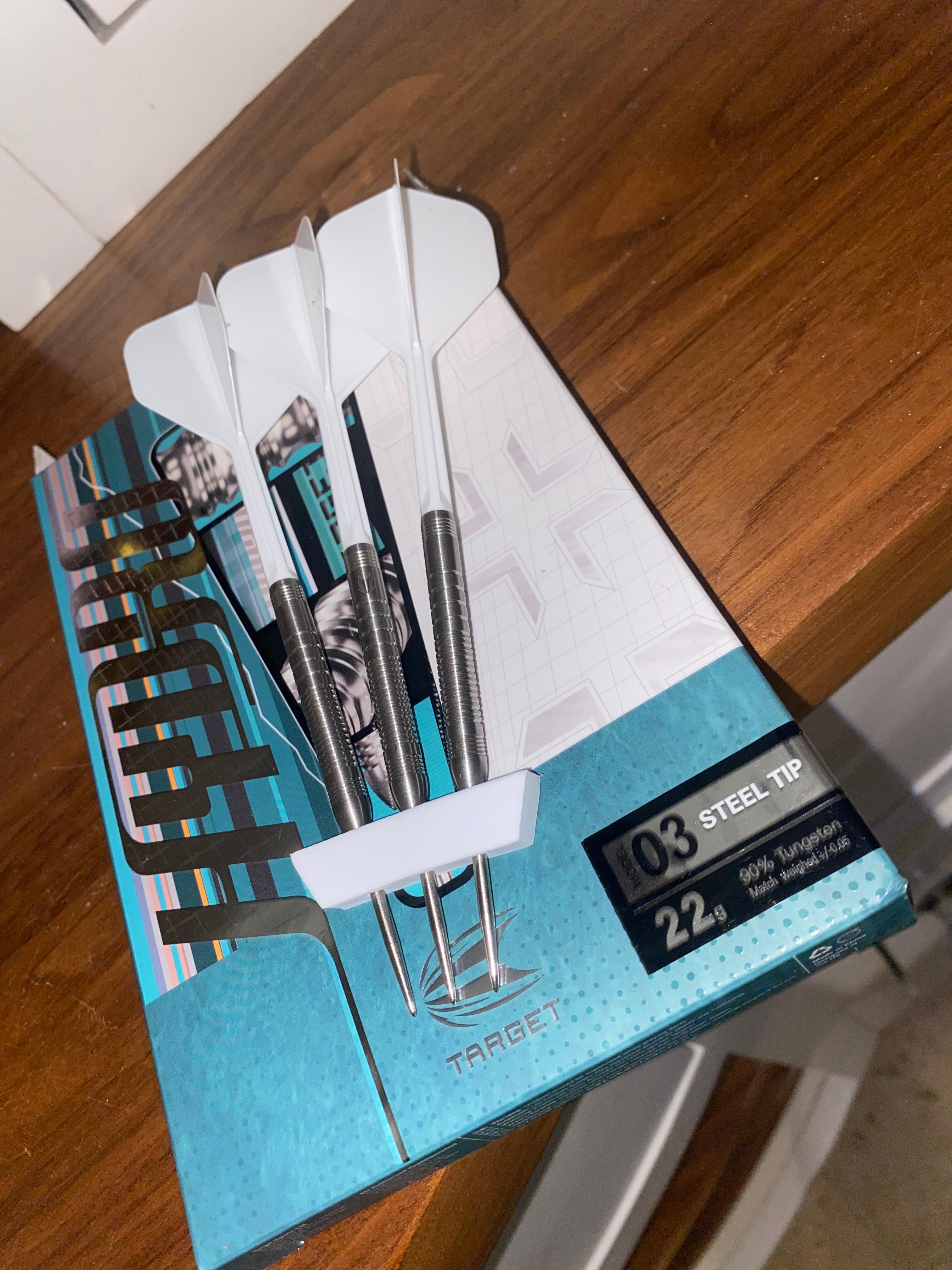 Lovely set of hydro darts with white Kflex 