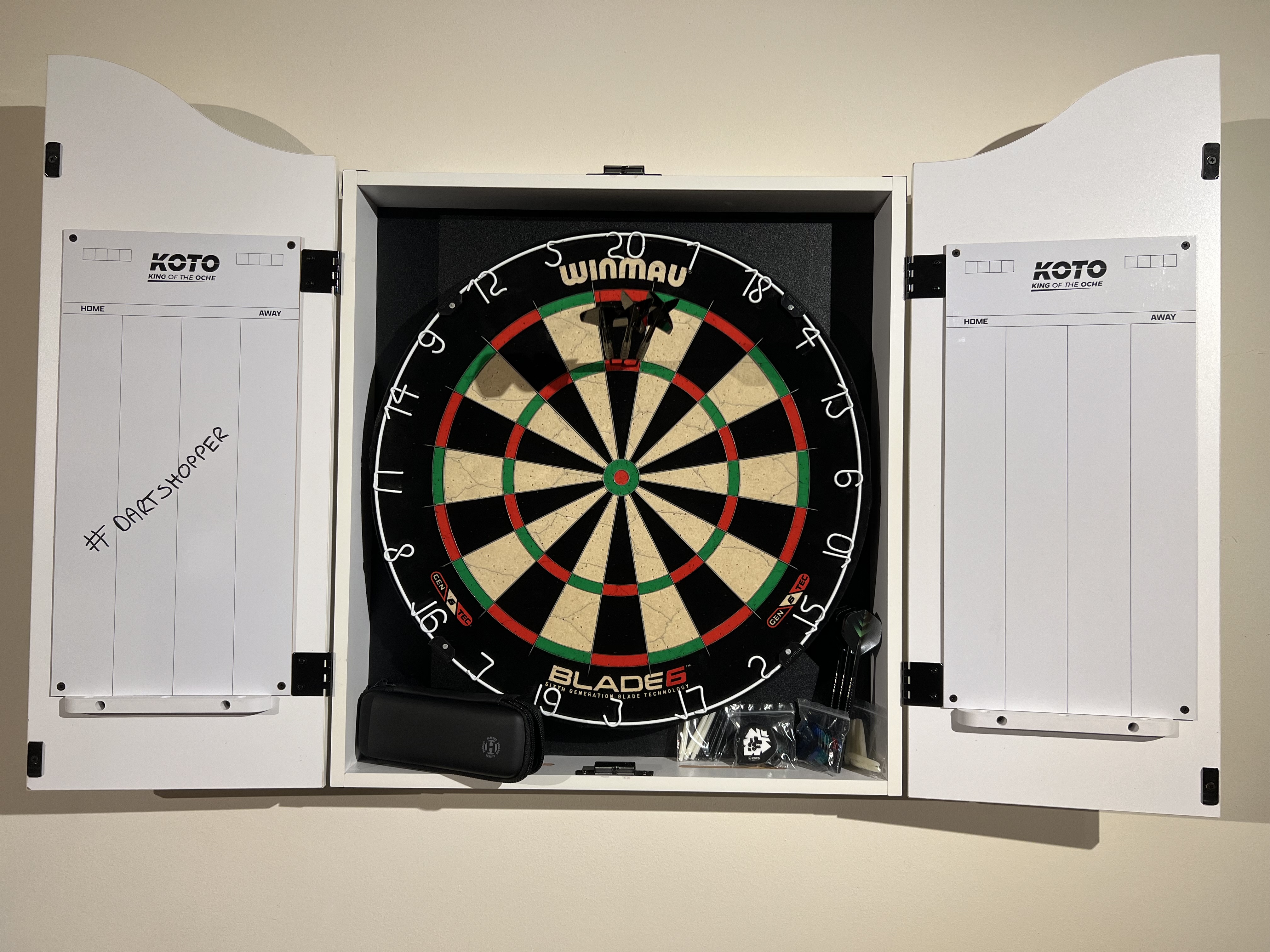 Excellent board, case and selection of equipment! #Dartshopper