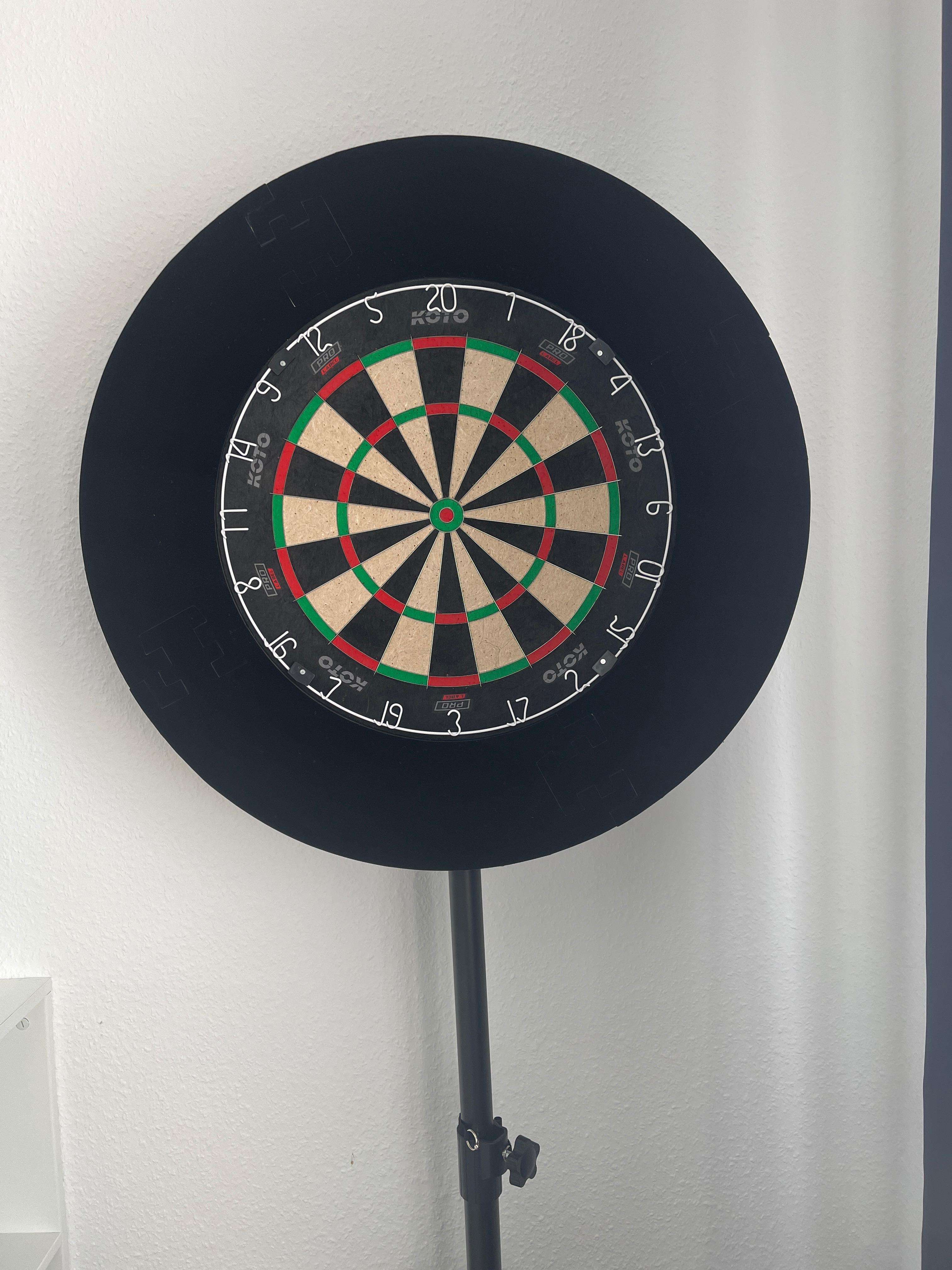 Koto Dartscheibe, Ständer und Darts