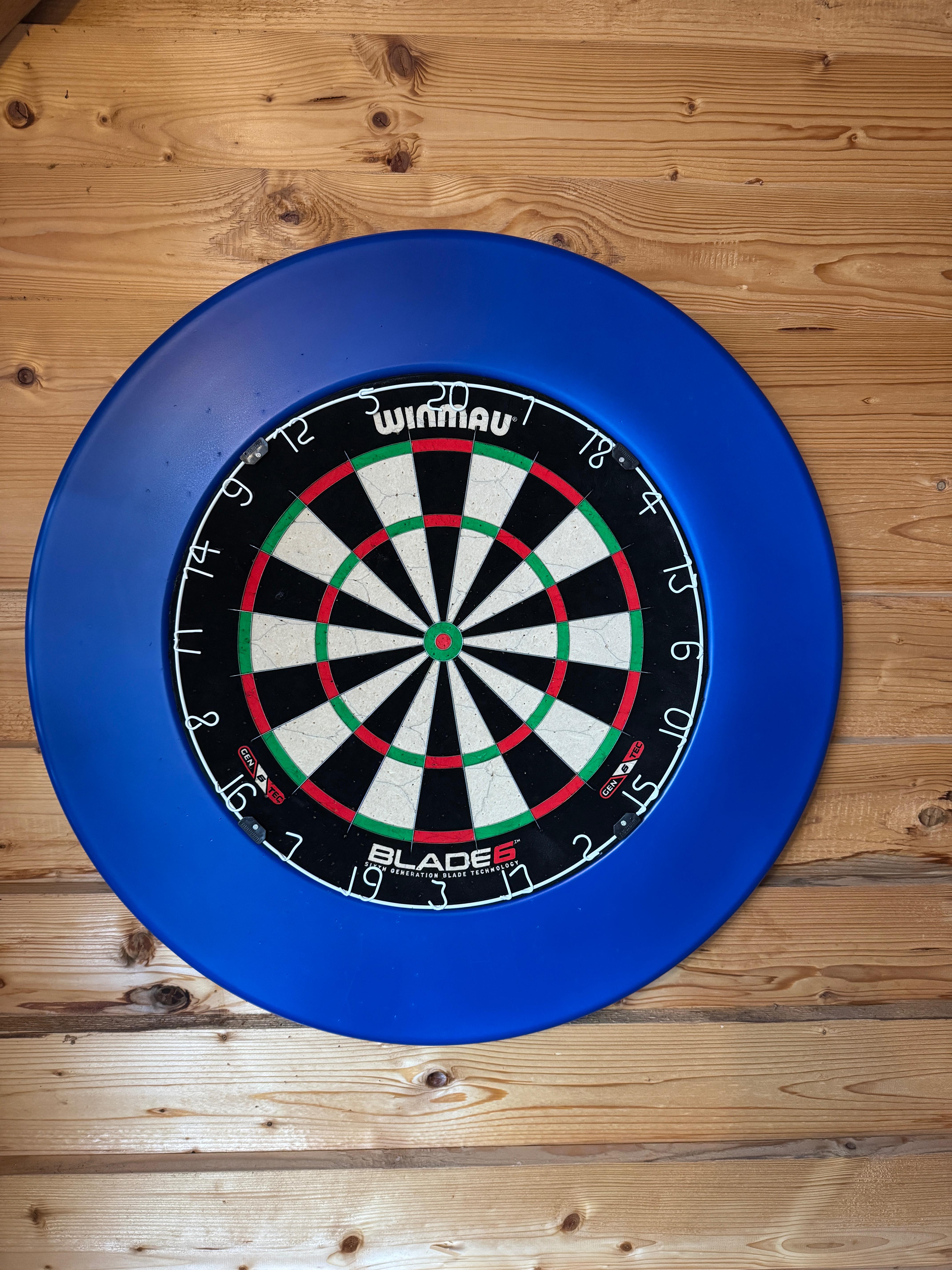 Winmau Blade 6 + Koto Surround