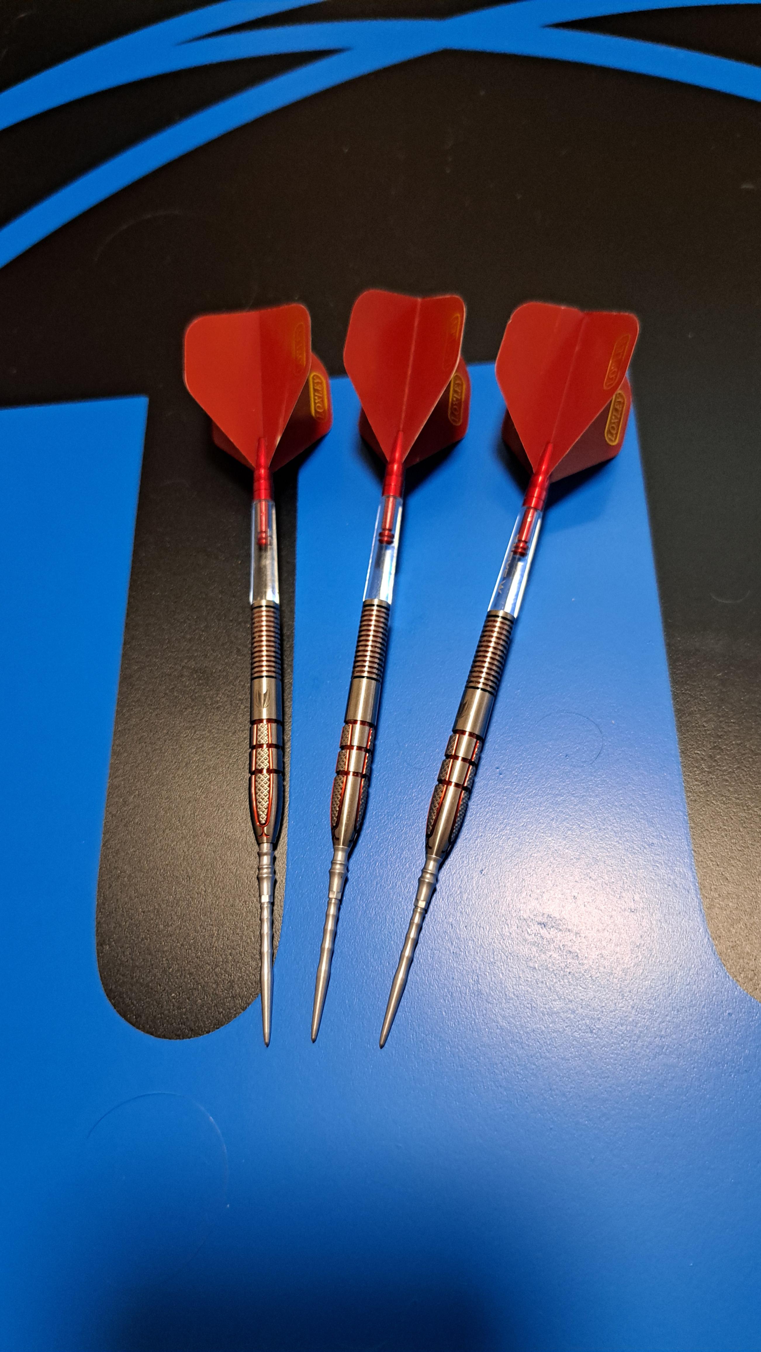 Nathan Aspinall G2 with Target japan swisspoints and a Winnmau Mat