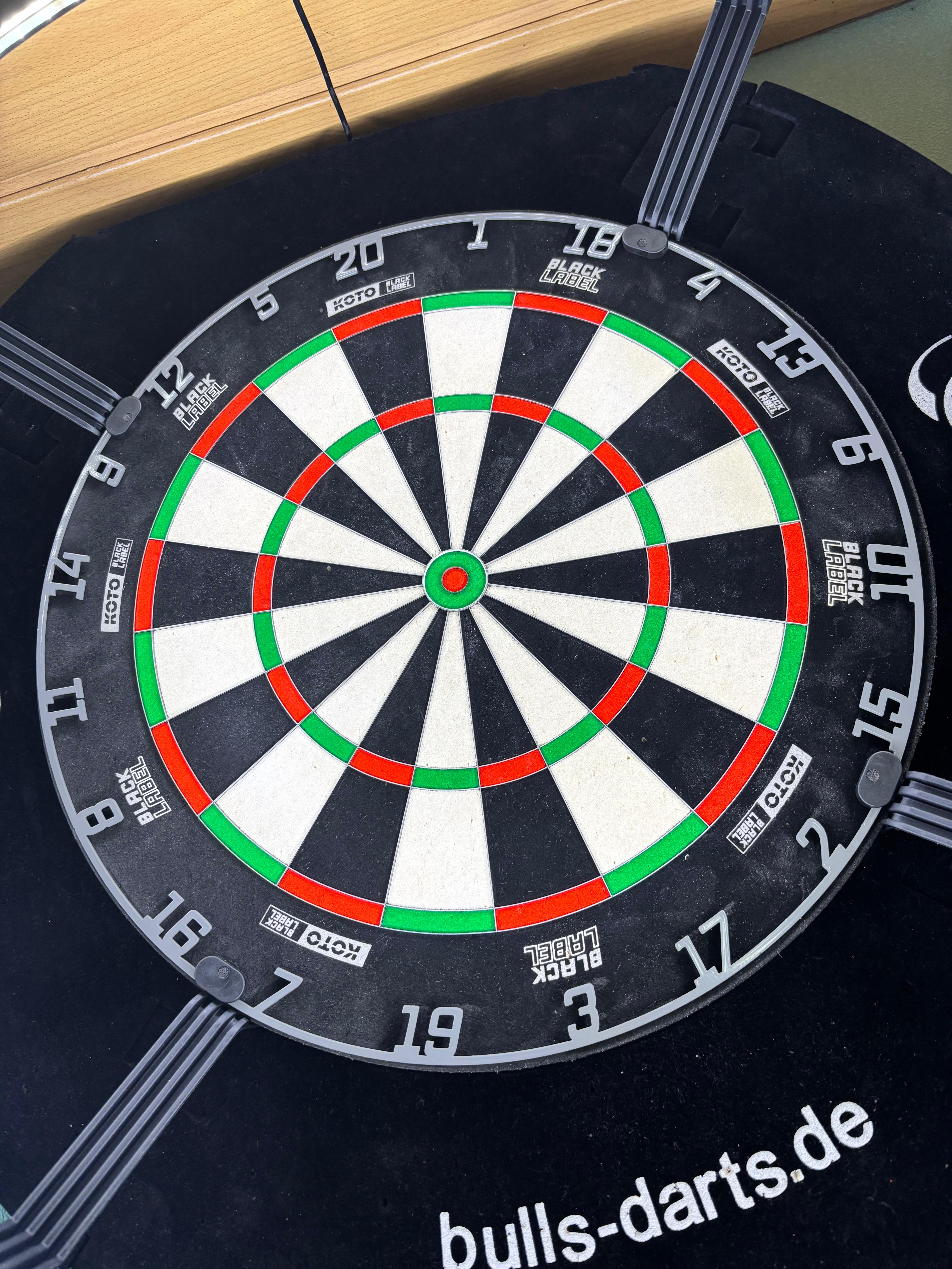 Koto BlackLabel Dartboard