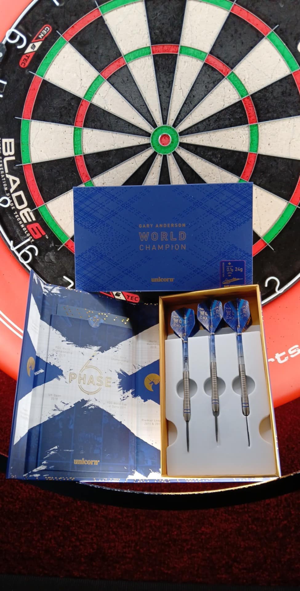 Gary Anderson Phase 6 World Champion